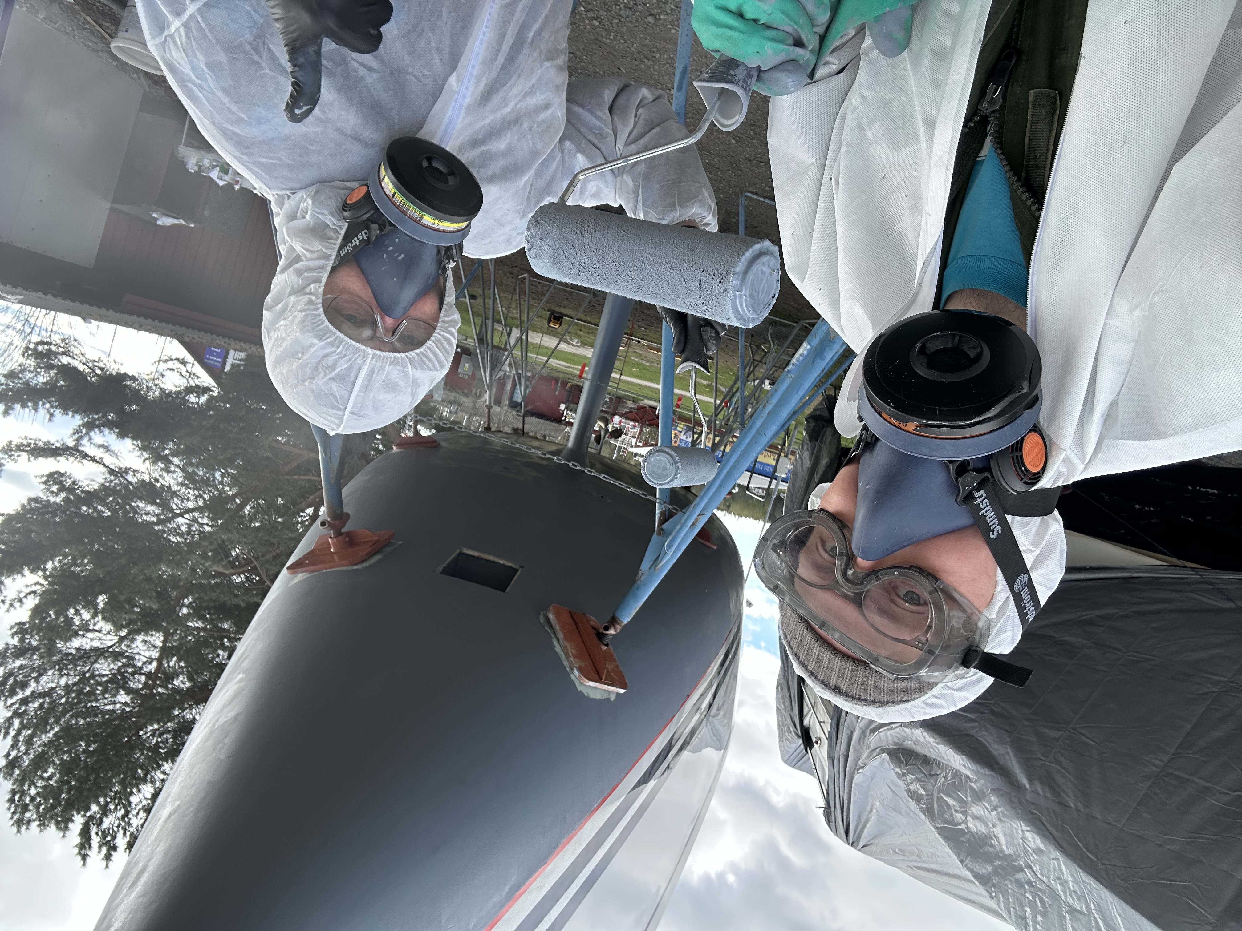 Arne and Marcus rolling on the new antifouling